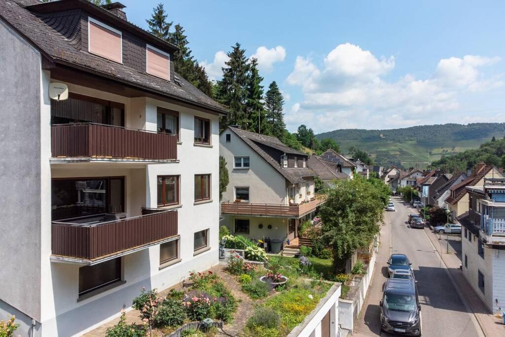 Rheintal-Ferien - 90 Qm Ferienwohnung Mit Wine & Style - Dein Urlaub Am Rhein Niederheimbach Екстер'єр фото